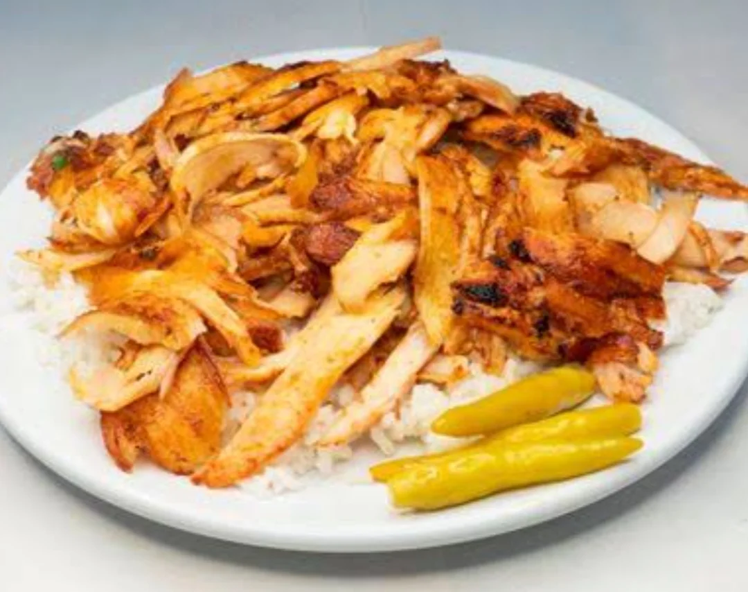 Pilav Üstü Tavuk Döner & Ayran