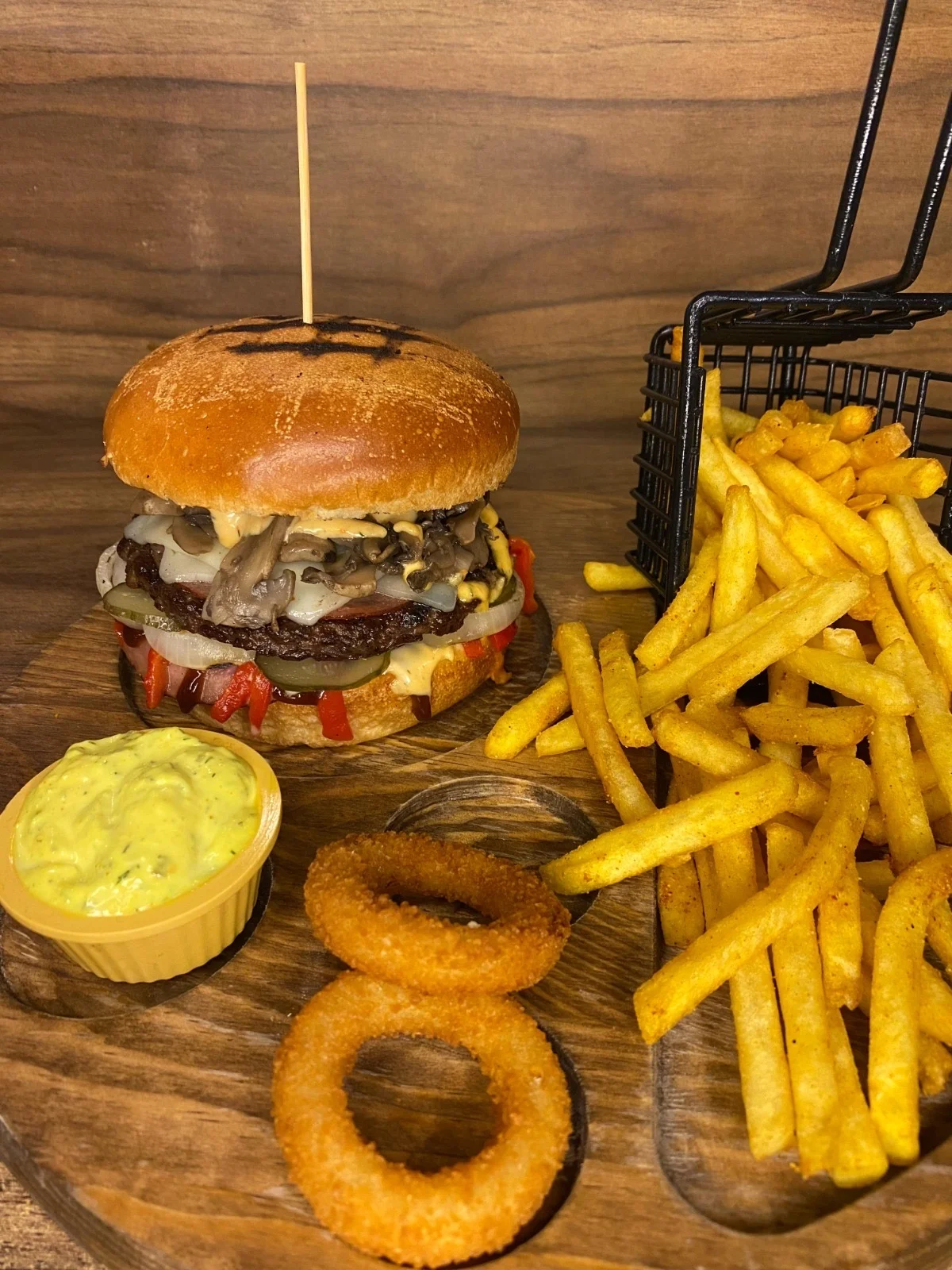 Barbekü Burger Menü 120gr