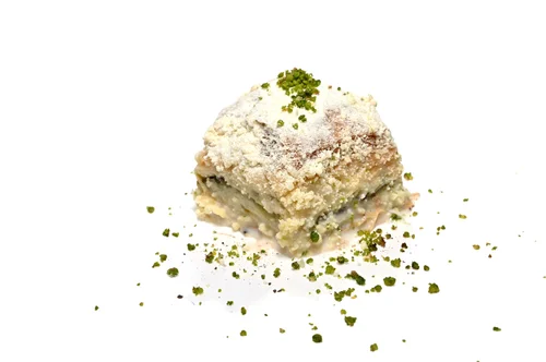BEYAZ ÇİKOLATALI FISTIKLI SOĞUK BAKLAVA 500 GR