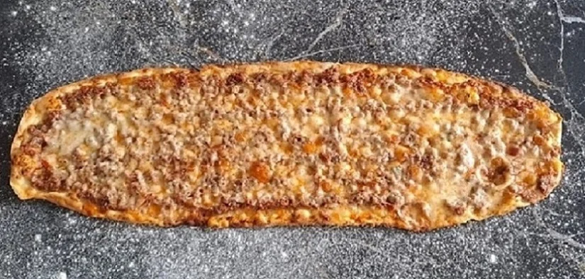 PEYNİRLİ LAHMACUN