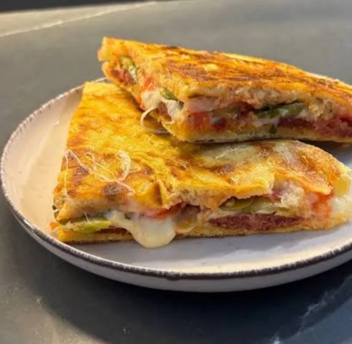 BAZLAMA TOST ( Karışık)