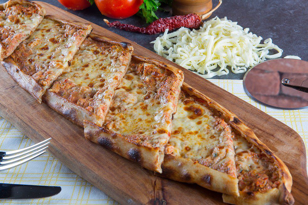 Kıymalı Kaşarlı Pide 1.5