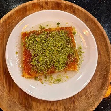 Fıstıklı Künefe