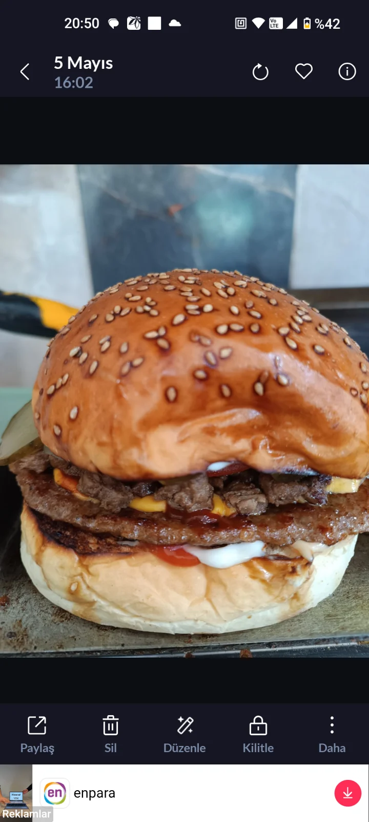 Kavurmalı Hamburger