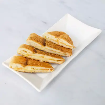 Yarım Ekmek Arası Yengen Tost