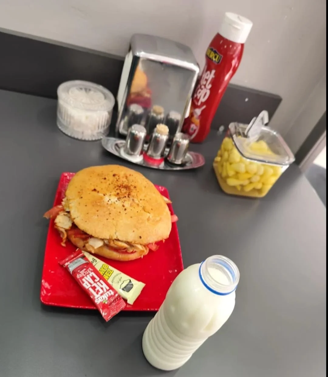 Tombik Döner Ve Açık Ayran