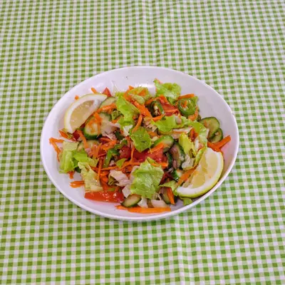 Akdeniz Salata