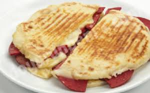Bazlama Ekmeğinde Karışık Tost(2 Kişilik)