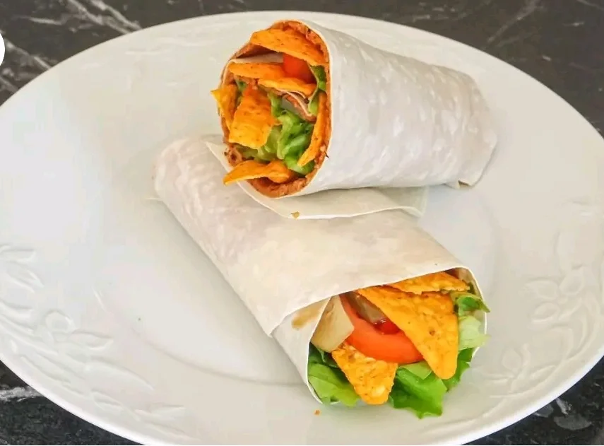 Doritoslu Mega Çiğ Köfte Dürüm
