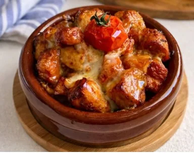 GÜVEÇ TAVUK