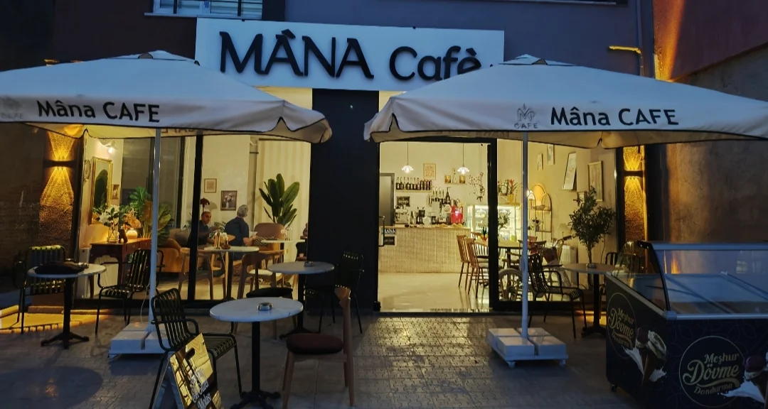 Mana Cafe