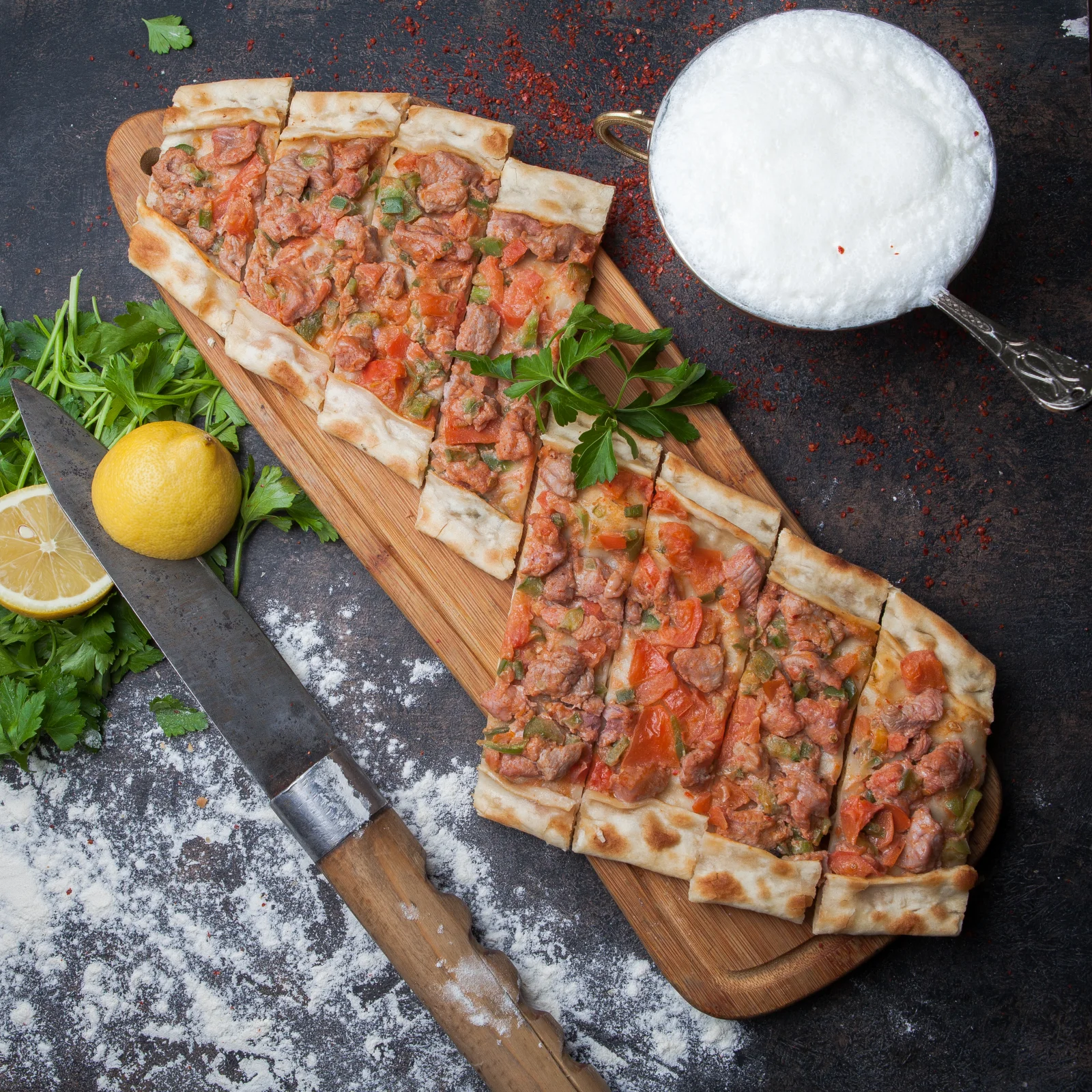 HAS ETLİ EKMEK