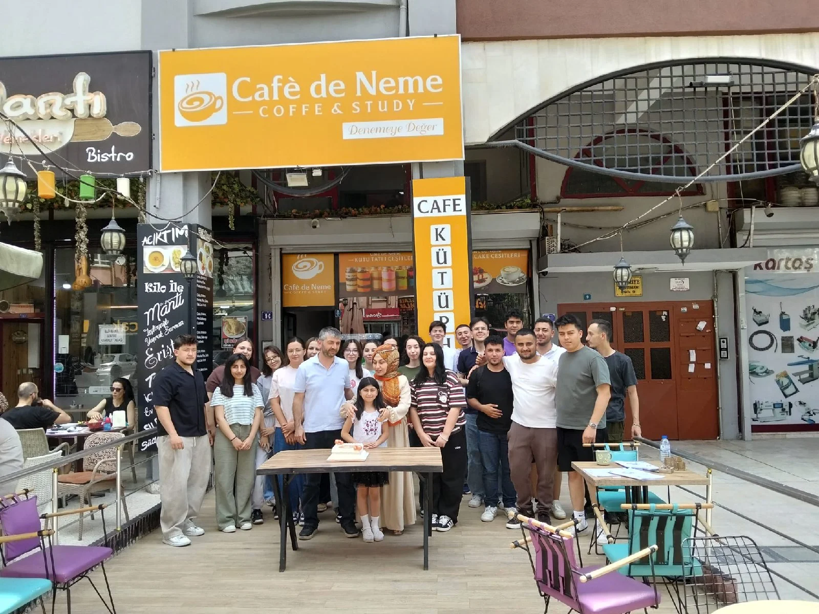 Cafe De Neme