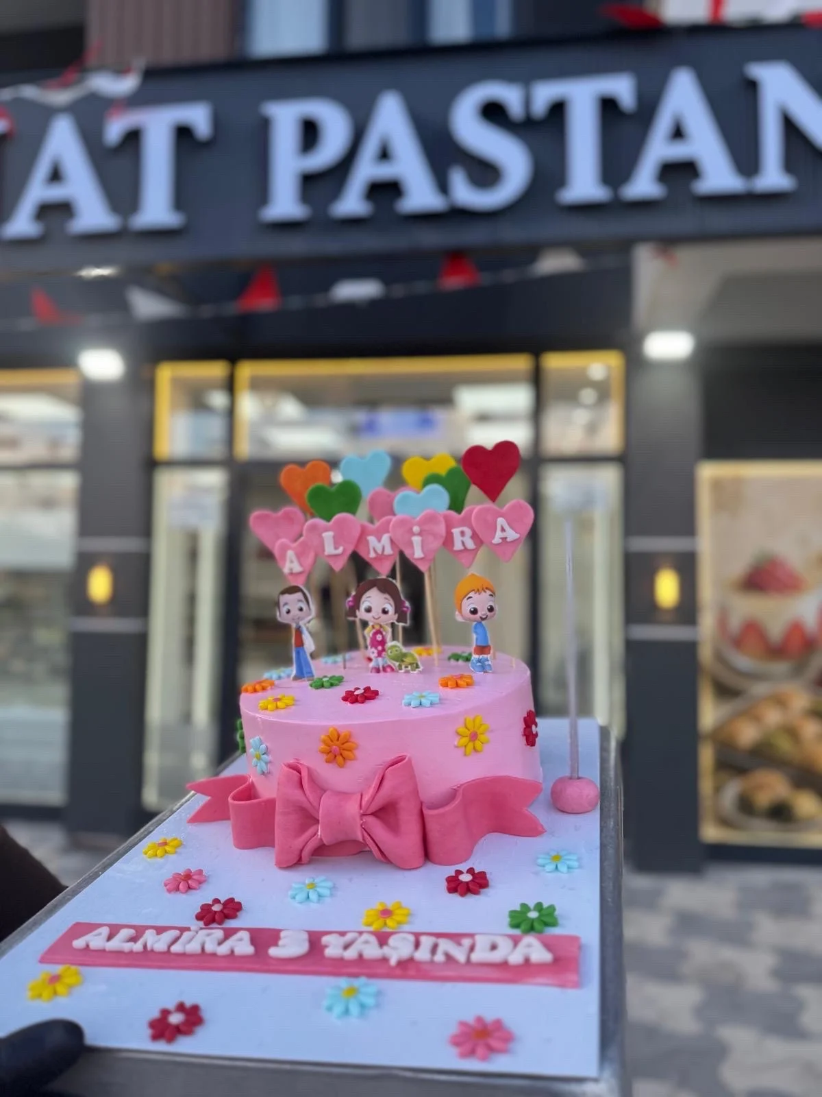 saltanat pastanesi